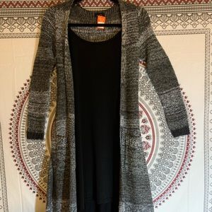 Long fly away cardigan
